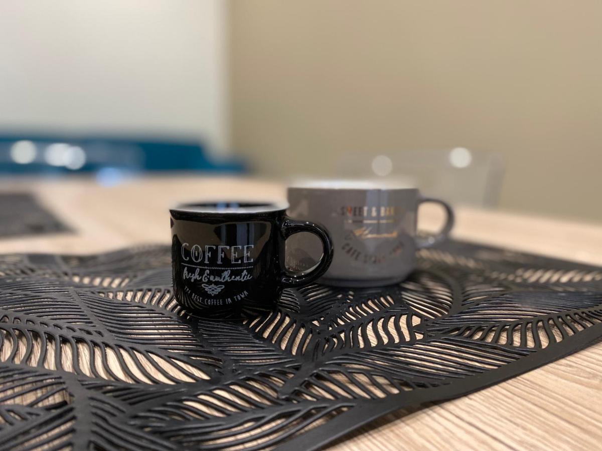 Levante Apartment And Room 바리 외부 사진