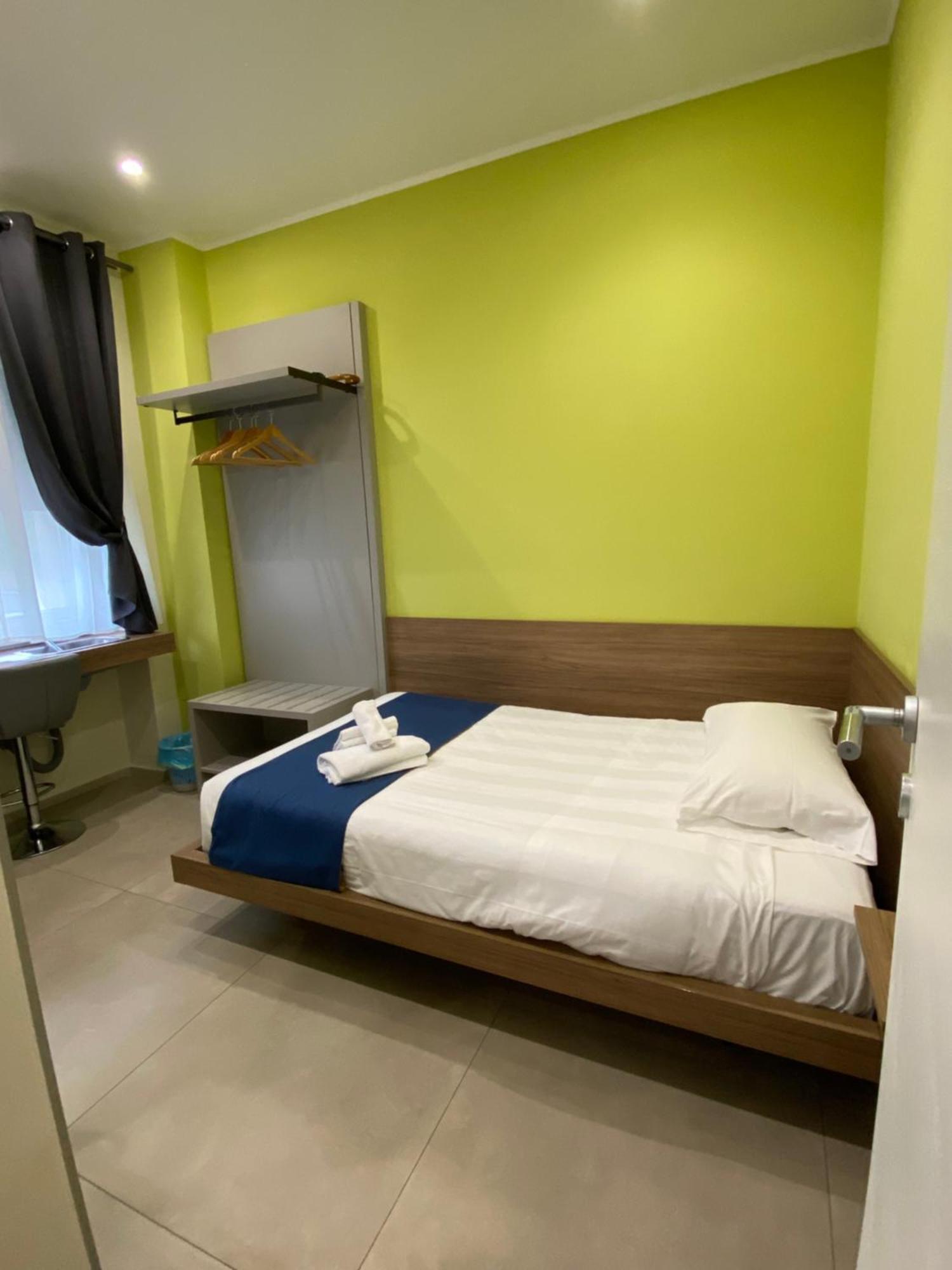 Levante Apartment And Room 바리 외부 사진